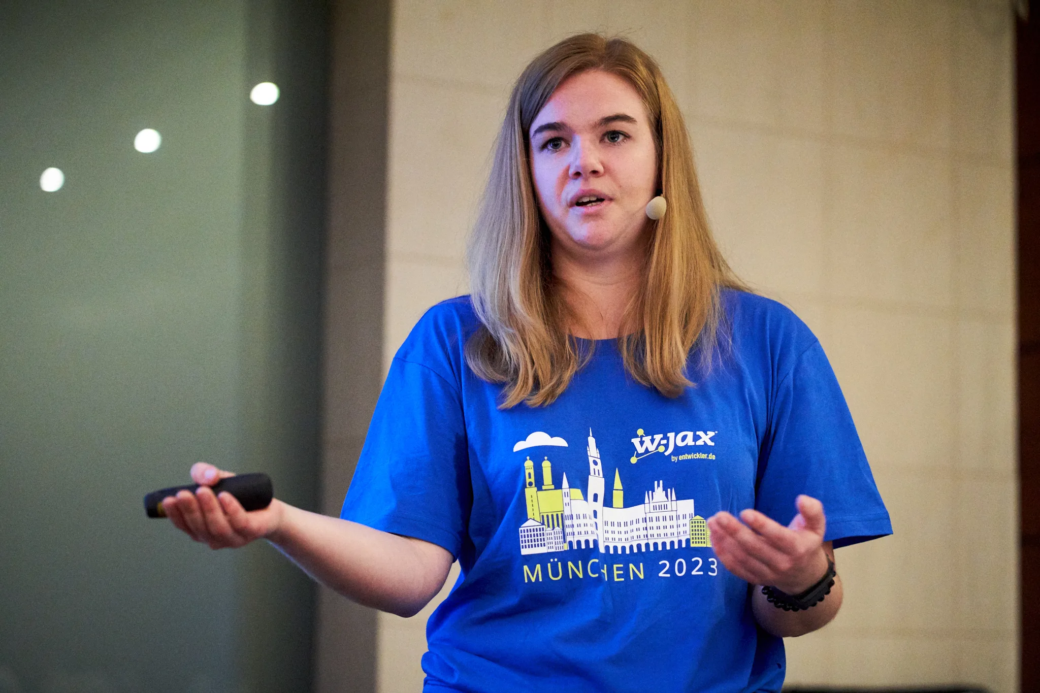 Talk@WJAX: Keep Up! How we keep our tech-stack and skills up to date with our tech radar and mob trainings.